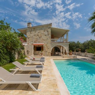 Villa Jacaranda Lilac Corfu Olivers Travels 1